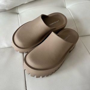 Jeffrey Campbell clogs taupe size 7